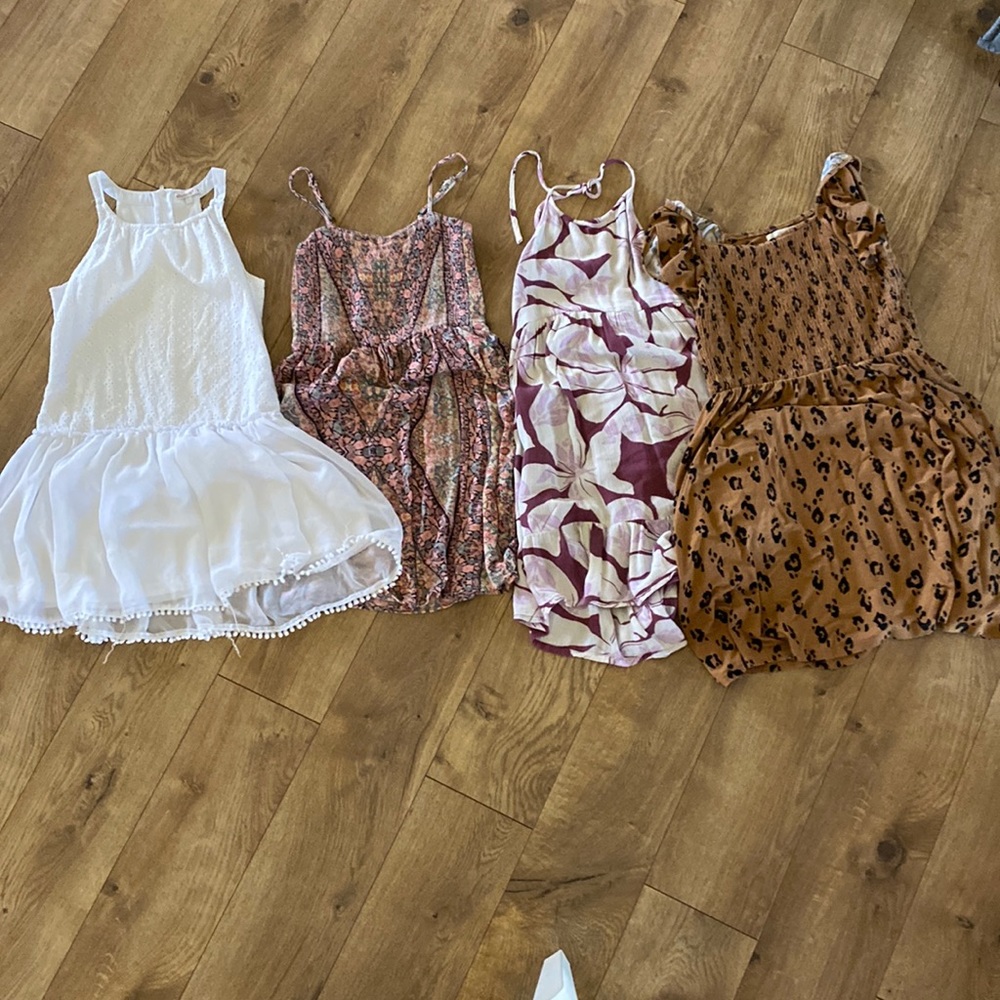 Girls dress bundle size M and L